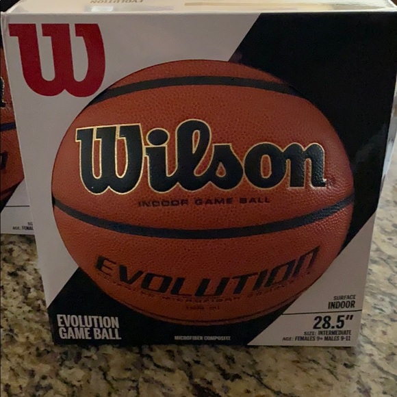 28.5 evolution basketball